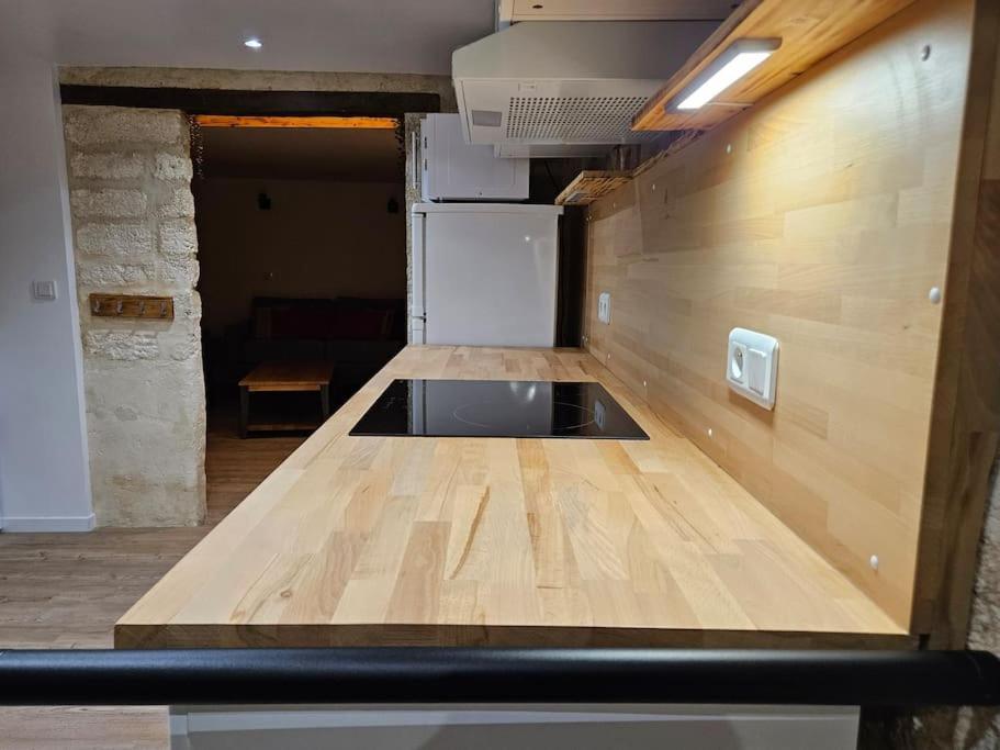 Sleep-In-Montpellier, Gaya, 6 Pers, Ecusson Apartment Luaran gambar