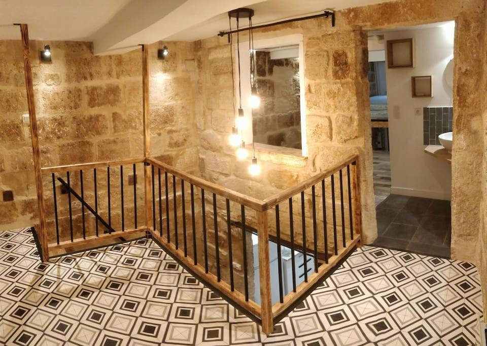 Sleep-In-Montpellier, Gaya, 6 Pers, Ecusson Apartment Luaran gambar