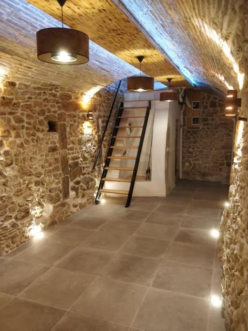 Sleep-In-Montpellier, Gaya, 6 Pers, Ecusson Apartment Luaran gambar