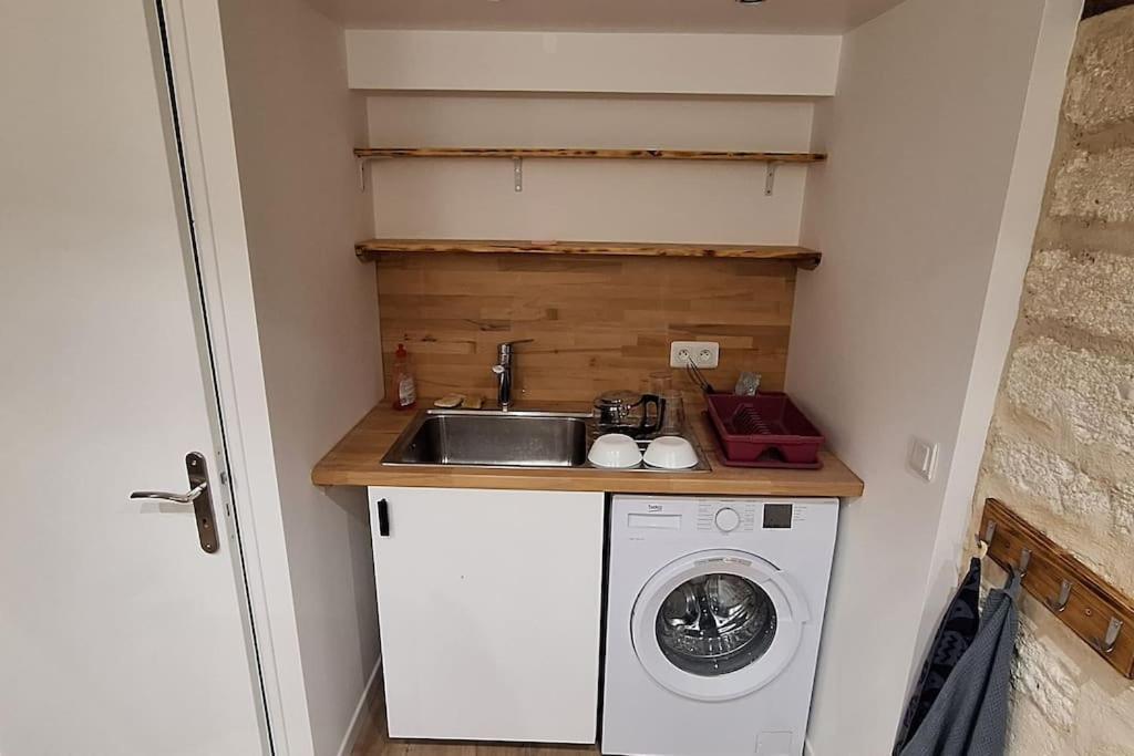 Sleep-In-Montpellier, Gaya, 6 Pers, Ecusson Apartment Luaran gambar