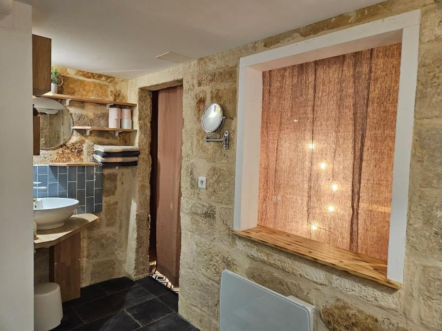Sleep-In-Montpellier, Gaya, 6 Pers, Ecusson Apartment Luaran gambar