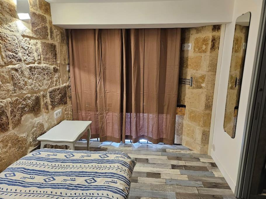 Sleep-In-Montpellier, Gaya, 6 Pers, Ecusson Apartment Luaran gambar